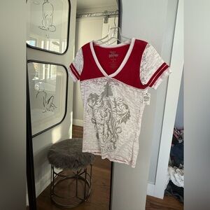 Harry Potter Gryffindor Shirt NWT Size Medium